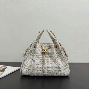 CHANEL 25Bag 25A Tweed and Gold Metal Wool Shoulder Bag